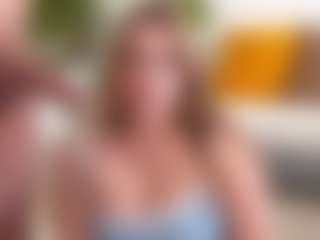 Live cam show with MikeandLana - Handjob on Uber Horny