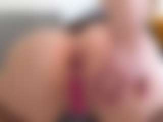 MikeandLana's Live Sex Cam Show