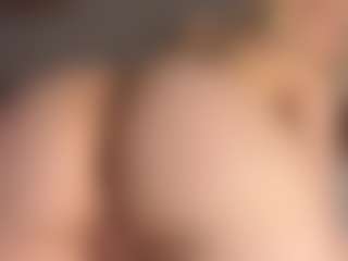 Live cam show with Maria - Moaning on Camsoda.co