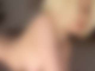 Live cam show with Maria - Moaning on Camsoda