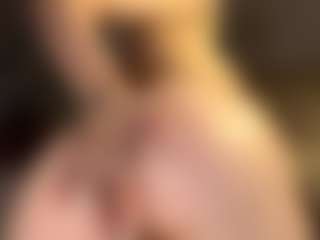 Live cam show with Maria - Petite on Gym Cam Girls
