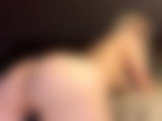Live cam show with Maria - Moaning on Camsoda