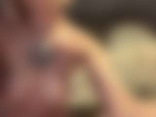 Live cam show with Maria - Nipple Piercings on Camsoda
