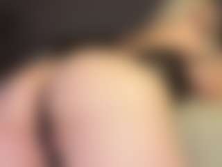 Live cam show with Maria - Dildo Or Vibrator on Camsoda