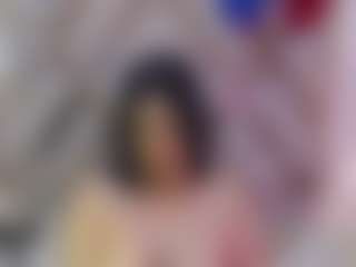 Live cam show with giselslut - Black Hair on TeamSkeetLive