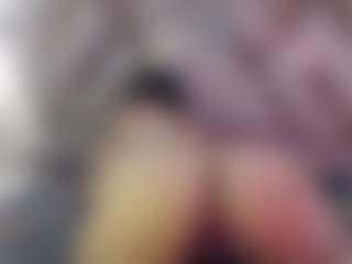 Live cam show with giselslut - Black Hair on Camsoda