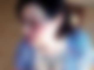 SquirtKimm MILF webcam performer live streaming