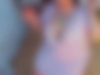 Live cam show with SquirtKimm - Middle Aged on Camsoda