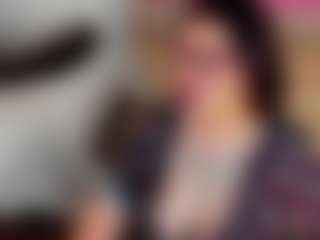 SquirtKimm MILF webcam performer live streaming