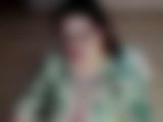 Live cam show with SquirtKimm - Glasses on sexylive.show
