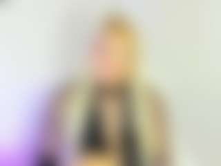 Live cam show with Elody69 - Dirty Talk on Mixed Magazine Live