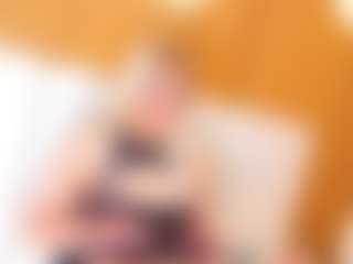 Live cam show with Elody69 - Gape on Camsoda