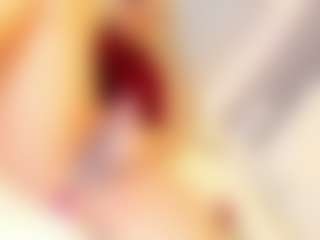 Live cam show with Elody69 - Brown Eyes on Camsoda