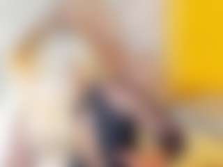 Elody69's Live Sex Cam Show