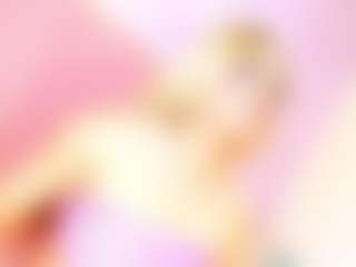 Live cam show with Elody69 - Brown Eyes on Camsoda