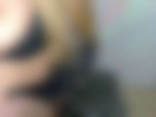 EvelinEve's Live Sex Cam Show