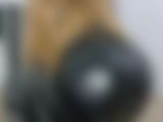 Live cam show with EvelinEve - Blonde Hair on Gym Cam Girls