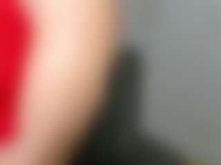 Live cam show with EvelinEve - Petite on TottyGirls