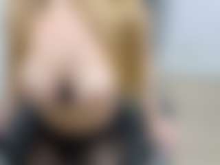 EvelinEve's Live Sex Cam Show