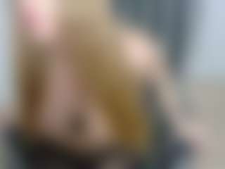 EvelinEve's Live Sex Cam Show