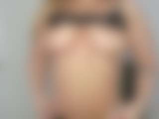 EvelinEve's Live Sex Cam Show
