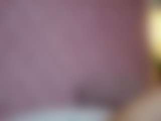 Live cam show with MaiaMini - Tittyfuck on livesuperchat.net