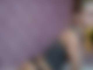 Live cam show with MaiaMini - Tittyfuck on Camsoda