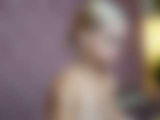 Live cam show with MaiaMini - Tittyfuck on hornycams.live