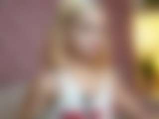 Live cam show with MaiaMini - Tittyfuck on WildCum