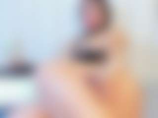 Live cam show with Mia - Colombia on mypornchat.com