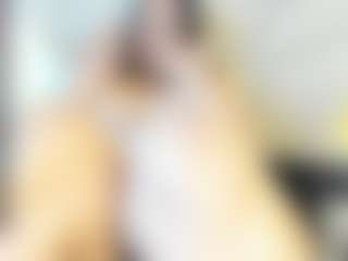 Live cam show with Mia - Average on UwU Esports