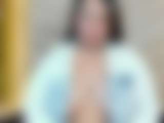 Live cam show with Mia - Fuck Machine on Mixed Magazine Live