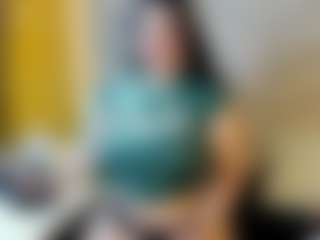 Live cam show with Mia - Twerking on crypto-cams