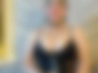 Live cam show with Mia - Colombia on Camiplay Live