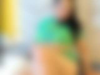 Live cam show with Mia - Colombia on SmokeAndPoke