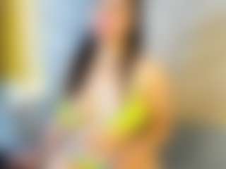 Live cam show with Mia - Colombia on madthumbs