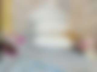 Live cam show with Mia - Average on Dare Cams