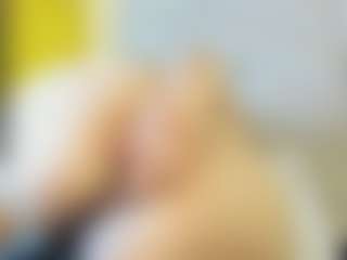 Live cam show with Mia - Fuck on Camsoda
