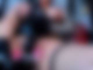 Slave-Aradia's Live Sex Cam Show