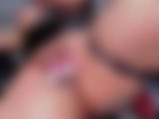 Live cam show with Slave-Aradia - Gape on ObeyMaria