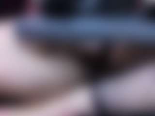 Slave-Aradia MILF webcam performer live streaming
