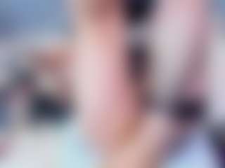 Live cam show with Slave-Aradia - Facefuck on Camming Site