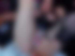 Live cam show with Slave-Aradia - Gray Eyes on Camming Site