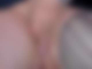 Live cam show with Slave-Aradia - Gape on Hubzter Live