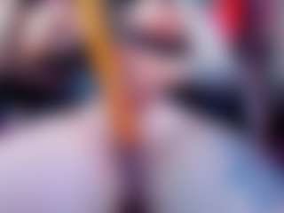 Live cam show with Slave-Aradia - Gray Eyes on Camsoda