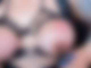 Live cam show with Slave-Aradia - Slap on Gym Cam Girls