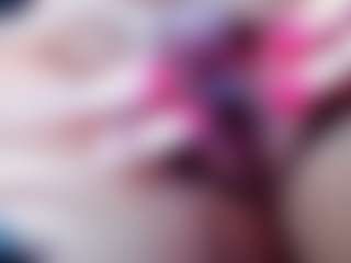 Live cam show with Slave-Aradia - Fuck Machine on Dare Cams
