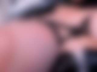 Live cam show with Slave-Aradia - Mature on ObeyMaria