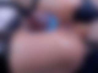 Live cam show with Slave-Aradia - Facefuck on Camsoda