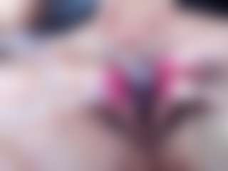 Live cam show with Slave-Aradia - Bdsm MILF on CSO-WL